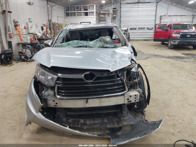 Продажа на аукционе авто 2016 Toyota Highlander Limited V6, vin: 5TDDKRFH0GS252769, номер лота: 46011696