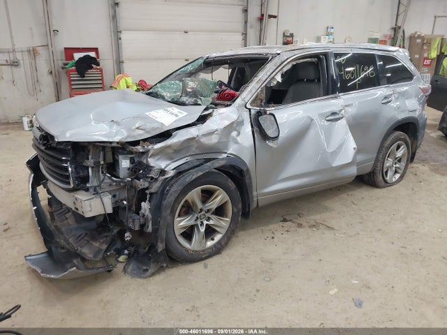 Продажа на аукционе авто 2016 Toyota Highlander Limited V6, vin: 5TDDKRFH0GS252769, номер лота: 46011696