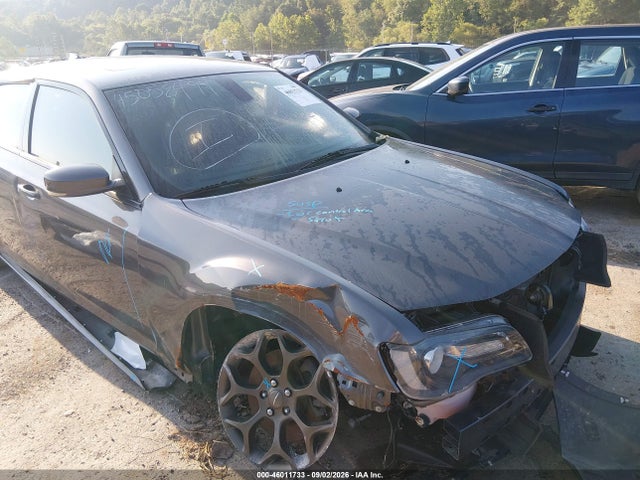 Aukcja sprzedaży 2016 Chrysler 300 300s Alloy Edition, vin: 2C3CCAGG5GH304674, numer aukcji: 46011733