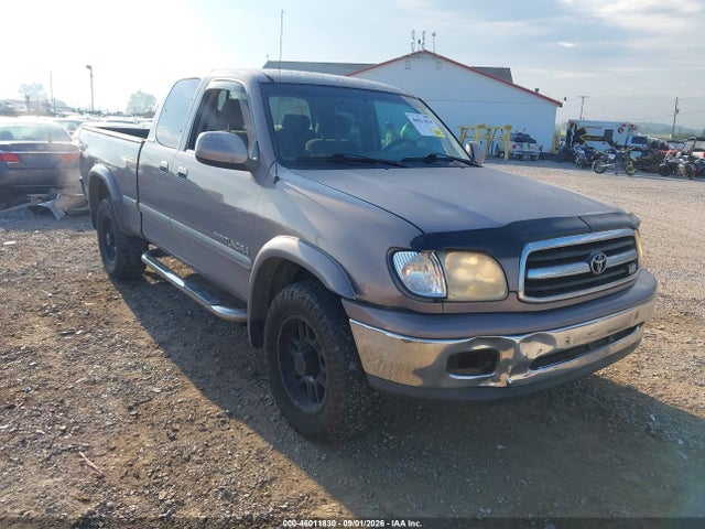 46011830 :رقم المزاد ، 5TBBT48122S322216 vin ، 2002 Toyota Tundra Ltd V8 مزاد بيع