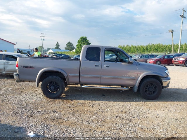 46011830 :رقم المزاد ، 5TBBT48122S322216 vin ، 2002 Toyota Tundra Ltd V8 مزاد بيع