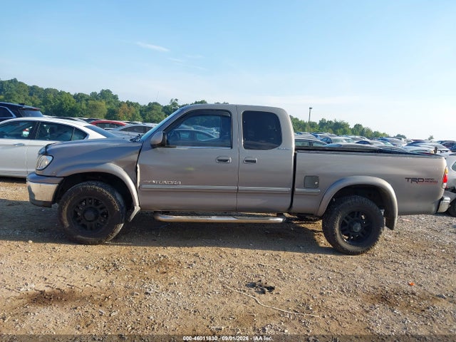 46011830 :رقم المزاد ، 5TBBT48122S322216 vin ، 2002 Toyota Tundra Ltd V8 مزاد بيع