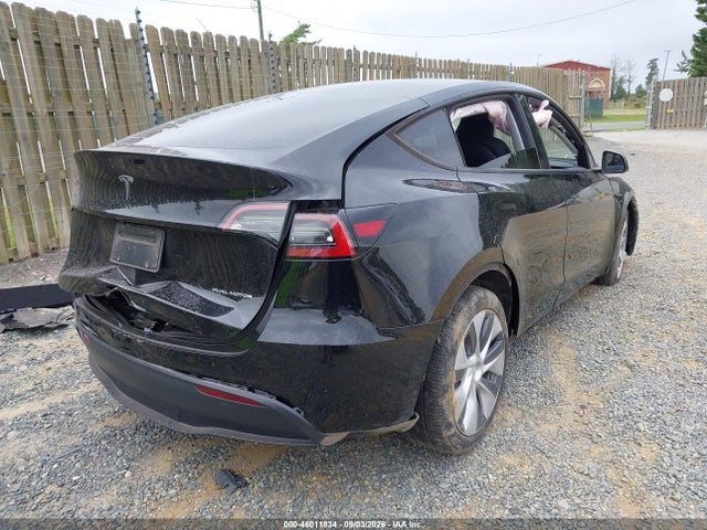 46011834 :رقم المزاد ، 7SAYGDEEXRA220013 vin ، 2024 Tesla Model Y Long Range Dual Motor All-wheel Drive مزاد بيع