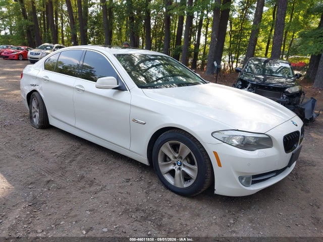 46011838 :رقم المزاد ، WBAXG5C52CDX01633 vin ، 2012 Bmw 528i مزاد بيع
