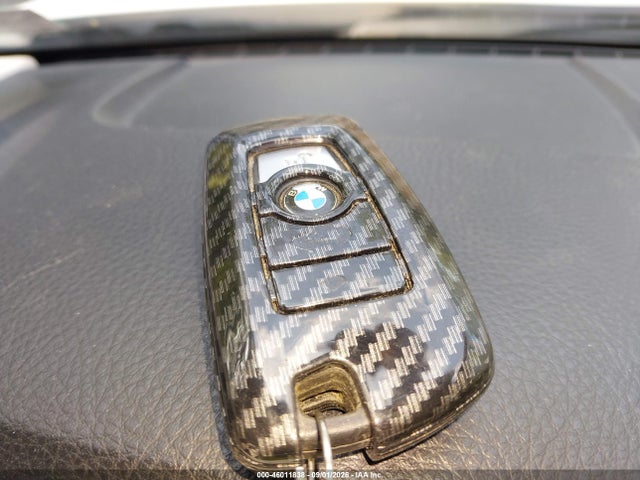 46011838 :رقم المزاد ، WBAXG5C52CDX01633 vin ، 2012 Bmw 528i مزاد بيع