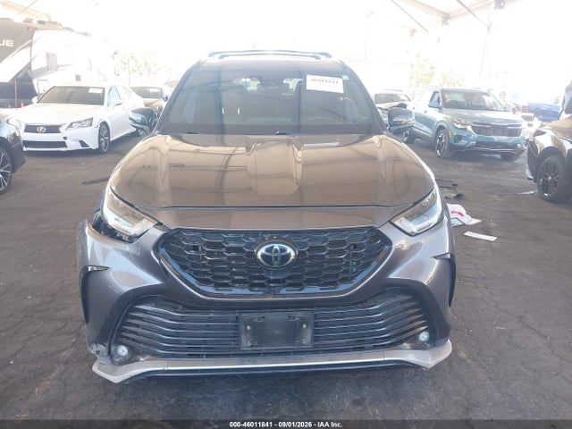 Toyota Highlander Xse 2022 5TDJZRAH2NS111690 Image 13