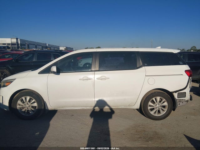 Продажа на аукционе авто 2015 Kia Sedona L, vin: KNDMA5C10F6026300, номер лота: 46011861