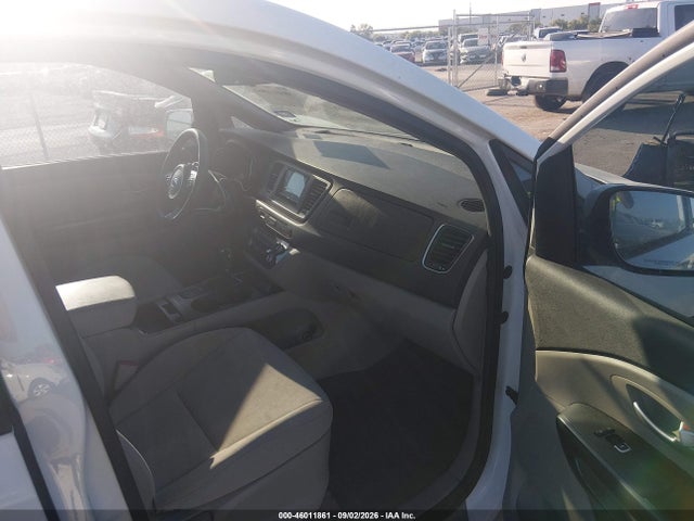 Продажа на аукционе авто 2015 Kia Sedona L, vin: KNDMA5C10F6026300, номер лота: 46011861
