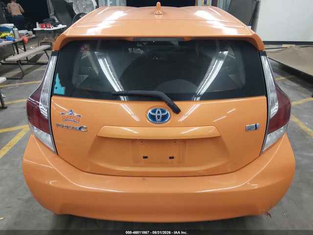 46011867 :رقم المزاد ، JTDKDTB35F1092828 vin ، 2015 Toyota Prius C Two مزاد بيع