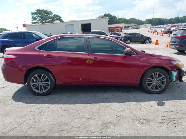 46011994 :رقم المزاد ، 4T1BF1FK9HU657868 vin ، 2017 Toyota Camry Se مزاد بيع