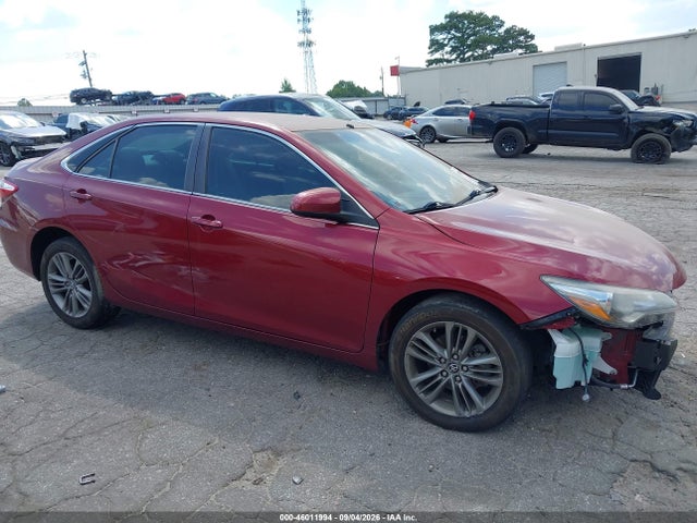 46011994 :رقم المزاد ، 4T1BF1FK9HU657868 vin ، 2017 Toyota Camry Se مزاد بيع