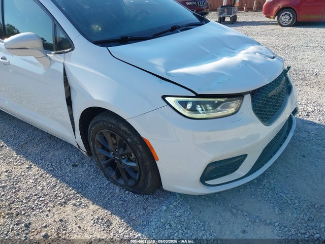 Продажа на аукционе авто 2021 Chrysler Pacifica Touring L, vin: 2C4RC1BG0MR607512, номер лота: 46012040