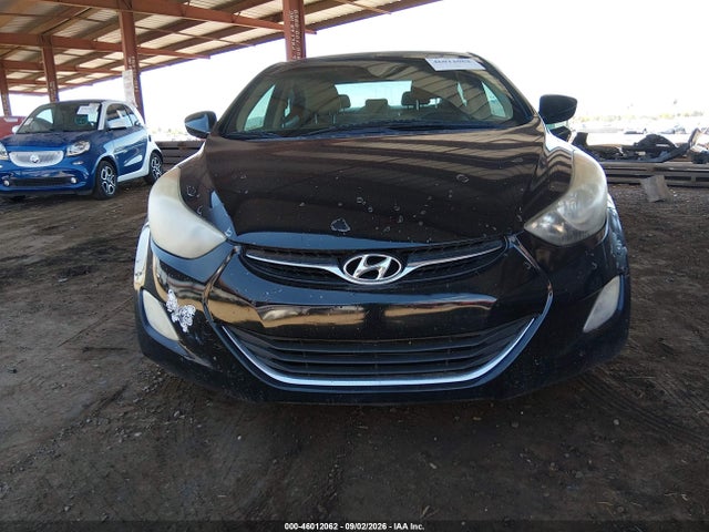 Продаж на аукціоні авто 2013 Hyundai Elantra Gls, vin: KMHDH4AE4DU824881, номер лоту: 46012062
