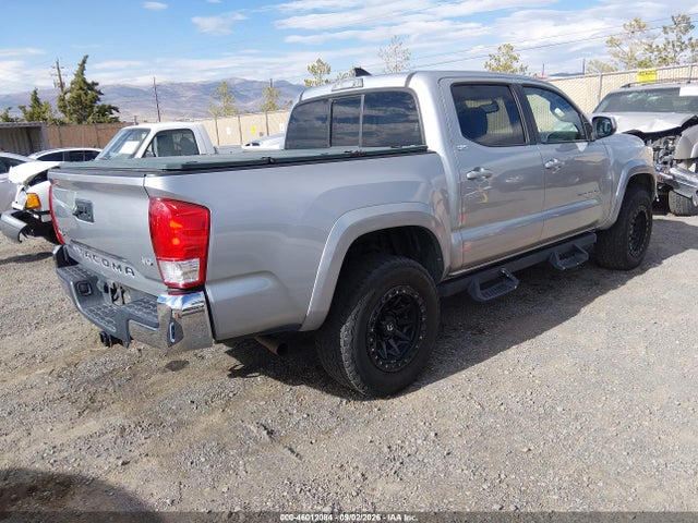 5TFCZ5AN5HX076858 Toyota Tacoma Sr5 V6