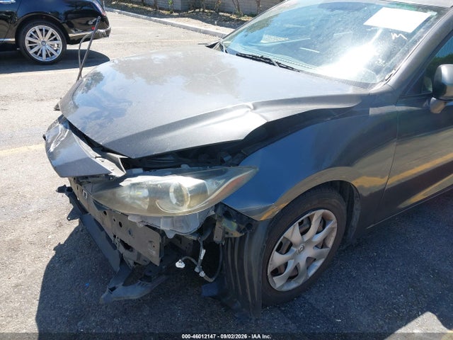 Aukcja sprzedaży 2015 Mazda Mazda3 I Sport, vin: 3MZBM1U7XFM129490, numer aukcji: 46012147