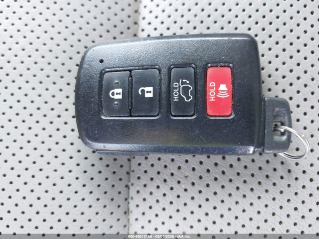 5TDDGRFH1KS063199 Toyota Highlander Hybrid Limited Platinum