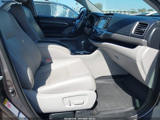 5TDDGRFH1KS063199 Toyota Highlander Hybrid Limited Platinum