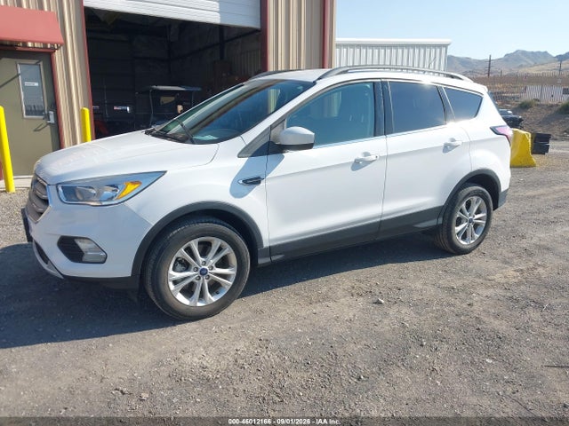 Ford ESCAPE SE 2018 1FMCU9GD7JUD08691 Image 2