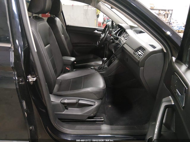 46012172 :رقم المزاد ، 3VV2B7AX6JM049534 vin ، 2018 Volkswagen Tiguan 2.0t Se/2.0t Sel مزاد بيع