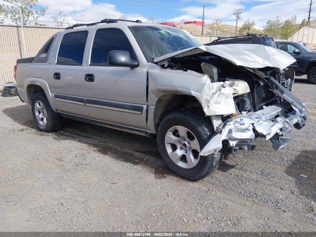46012190 :رقم المزاد ، 3GNEC12Z45G255842 vin ، 2005 Chevrolet Avalanche 1500 Ls مزاد بيع