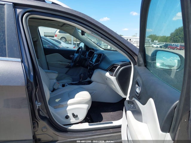 Продажа на аукционе авто 2019 Jeep Cherokee Overland Fwd, vin: 1C4PJLJNXKD190456, номер лота: 46012200