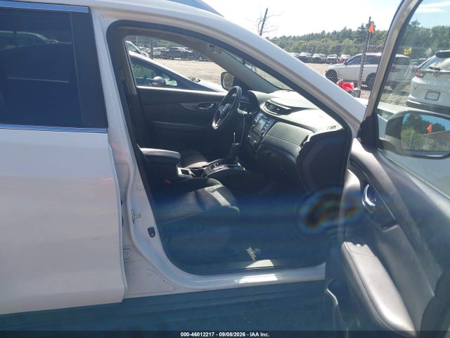 2017 Nissan Rogue Sv მანქანა იყიდება აუქციონზე, vin: KNMAT2MVXHP616594, აუქციონის ნომერი: 46012217