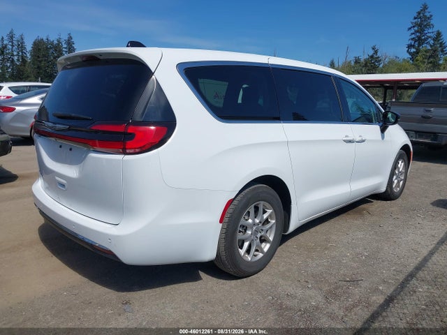 Chrysler Pacifica Touring L 2024 2C4RC1BG7RR168011 Image 13