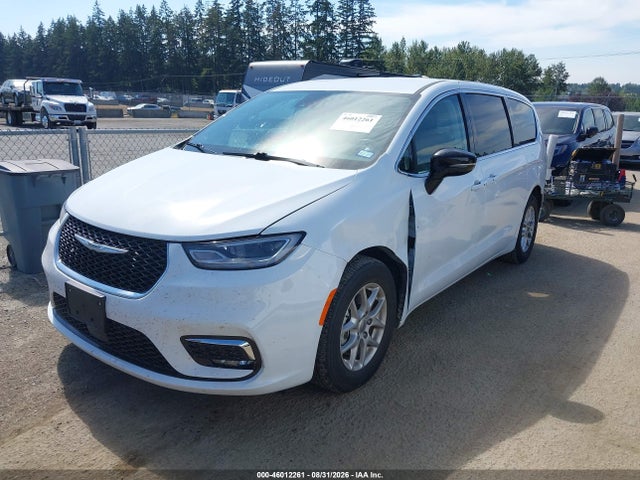 Chrysler Pacifica Touring L 2024 2C4RC1BG7RR168011 Image 2