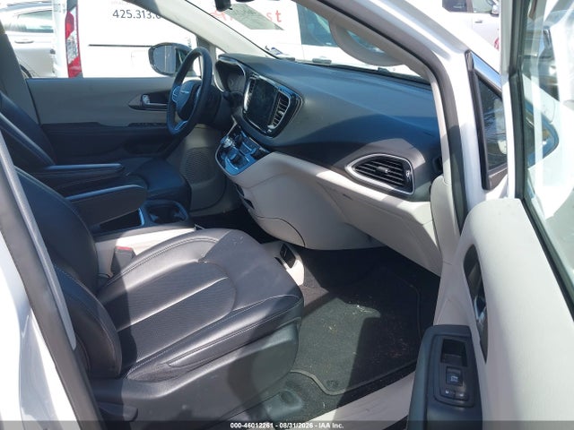 Chrysler Pacifica Touring L 2024 2C4RC1BG7RR168011 Image 5