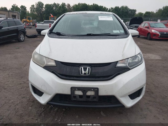 46012284 :رقم المزاد ، 3HGGK5G55FM727147 vin ، 2015 Honda Fit Lx مزاد بيع