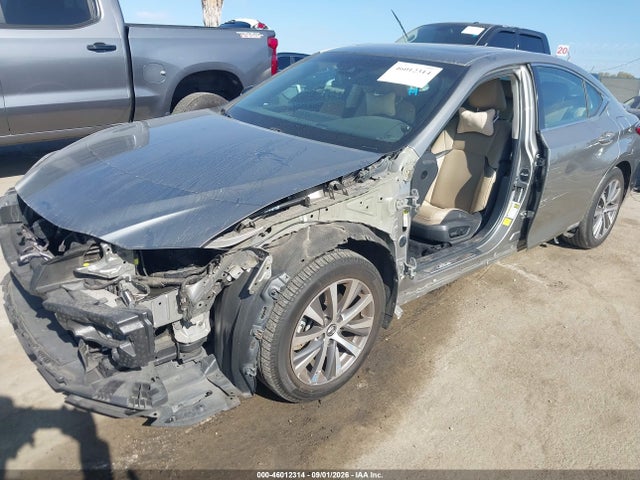 2020 Lexus Es 300h მანქანა იყიდება აუქციონზე, vin: 58AD21B14LU009423, აუქციონის ნომერი: 46012314