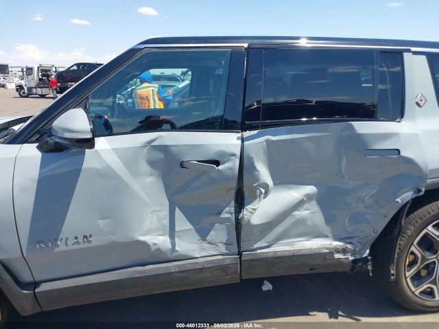 2024 Rivian R1s Adventure Dual Motor Large Pack/adventure Dual Motor Perf Large Pack მანქანა იყიდება აუქციონზე, vin: 7PDSGBBAXRN040150, აუქციონის ნომერი: 46012333