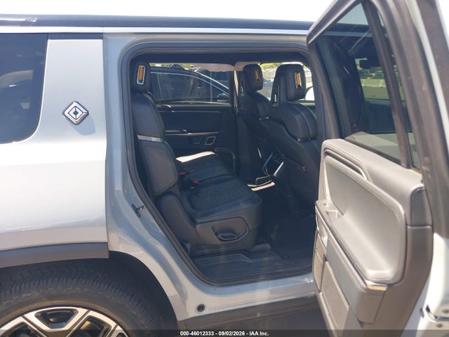 2024 Rivian R1s Adventure Dual Motor Large Pack/adventure Dual Motor Perf Large Pack მანქანა იყიდება აუქციონზე, vin: 7PDSGBBAXRN040150, აუქციონის ნომერი: 46012333