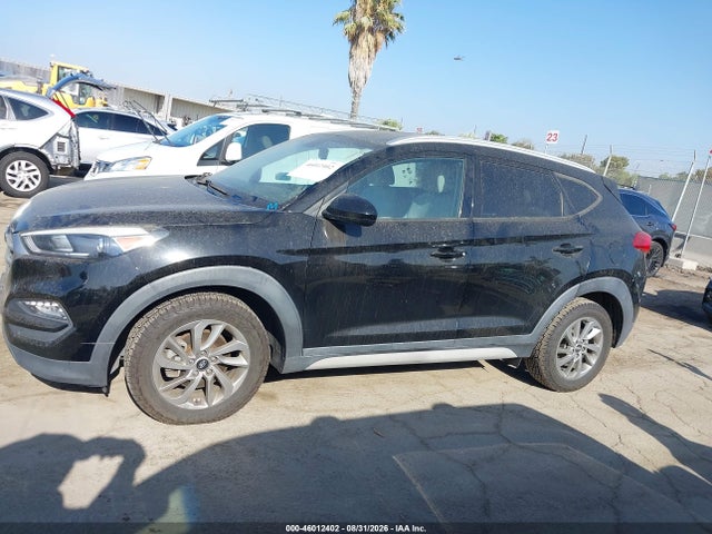 KM8J33A44JU684863 Hyundai TUCSON SEL