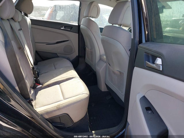 KM8J33A44JU684863 Hyundai TUCSON SEL