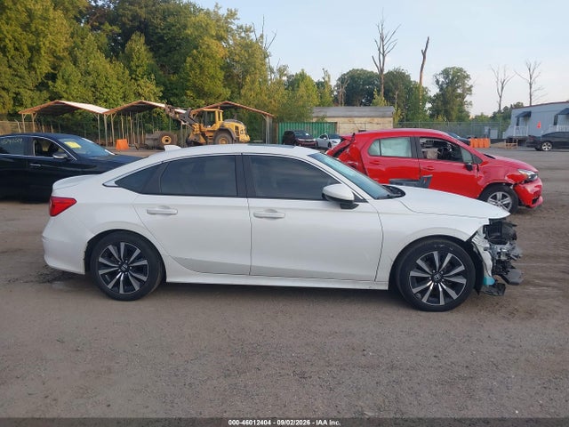 Продажа на аукционе авто 2024 Honda Civic Ex, vin: 2HGFE1F70RH332519, номер лота: 46012404