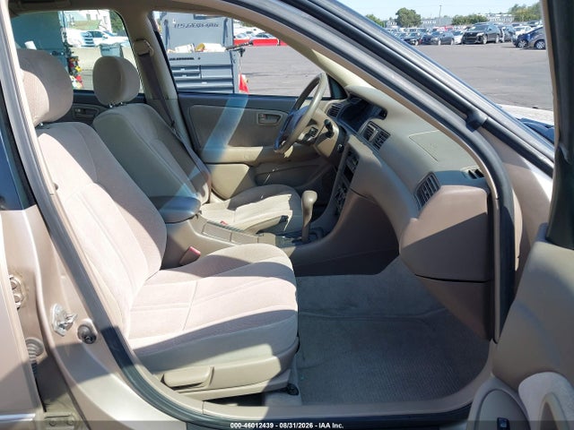 46012439 :رقم المزاد ، 4T1BG22K5WU857703 vin ، 1998 Toyota Camry Ce مزاد بيع