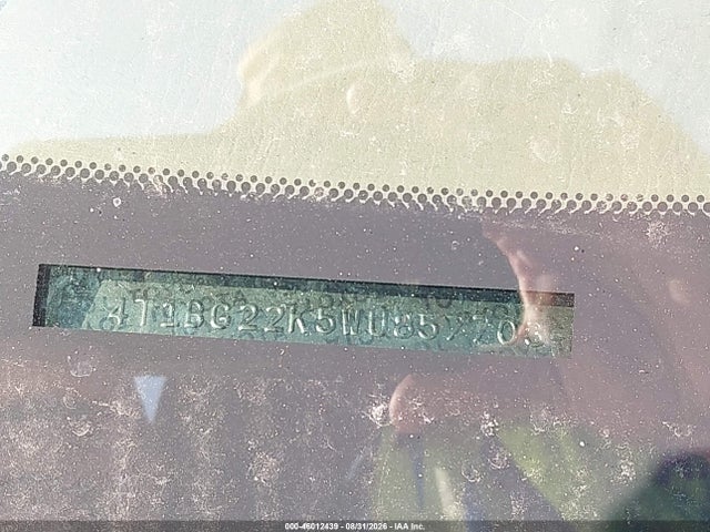 46012439 :رقم المزاد ، 4T1BG22K5WU857703 vin ، 1998 Toyota Camry Ce مزاد بيع