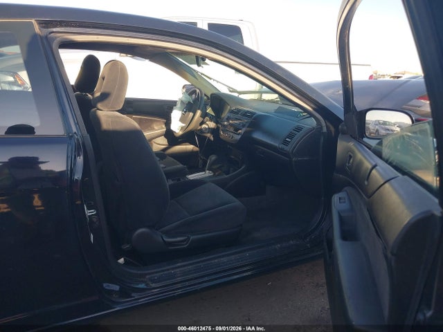 46012475 :رقم المزاد ، 1HGEM22983L040929 vin ، 2003 Honda Civic Ex مزاد بيع