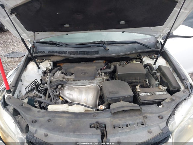 46012483 :رقم المزاد ، 4T1BF1FK6HU317142 vin ، 2017 Toyota Camry Se مزاد بيع