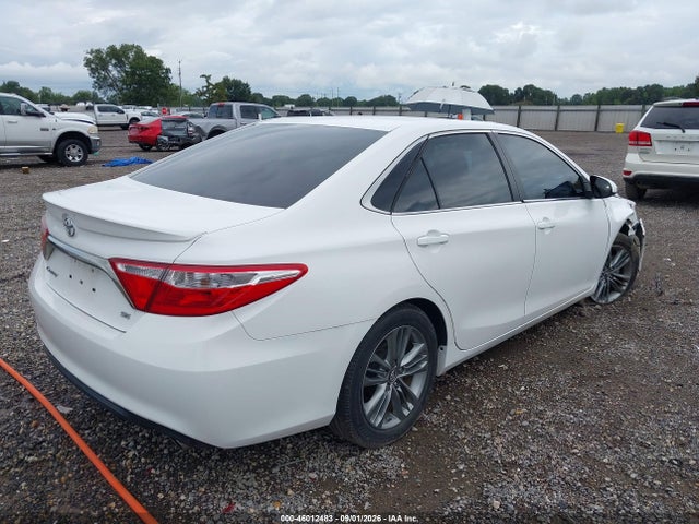 46012483 :رقم المزاد ، 4T1BF1FK6HU317142 vin ، 2017 Toyota Camry Se مزاد بيع