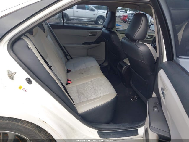 46012483 :رقم المزاد ، 4T1BF1FK6HU317142 vin ، 2017 Toyota Camry Se مزاد بيع