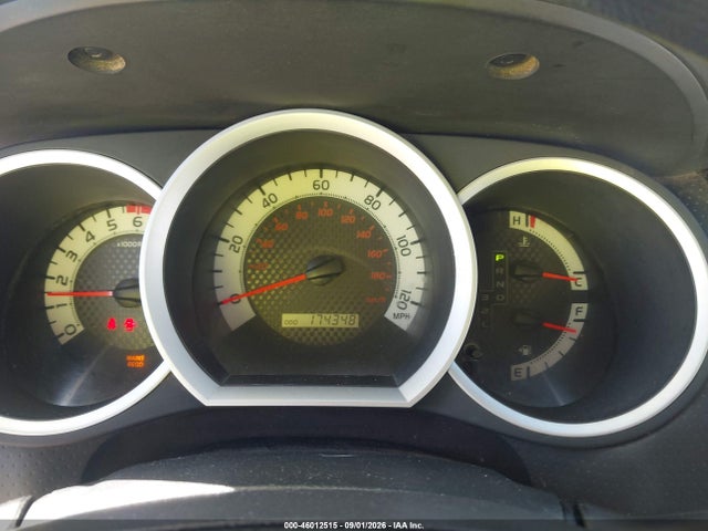 2014 Toyota Tacoma მანქანა იყიდება აუქციონზე, vin: 5TFUX4EN5EX028951, აუქციონის ნომერი: 46012515