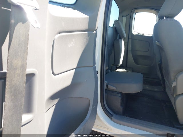2014 Toyota Tacoma მანქანა იყიდება აუქციონზე, vin: 5TFUX4EN5EX028951, აუქციონის ნომერი: 46012515