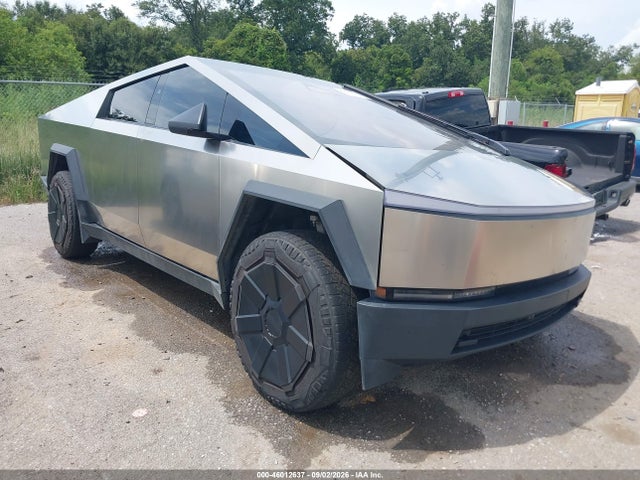 46012637 :رقم المزاد ، 7G2CEHED7RA004516 vin ، 2024 Tesla Cybertruck مزاد بيع