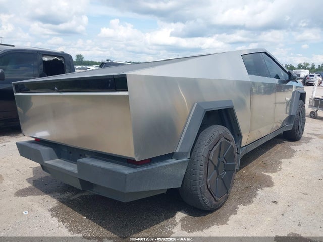 46012637 :رقم المزاد ، 7G2CEHED7RA004516 vin ، 2024 Tesla Cybertruck مزاد بيع