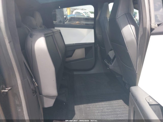46012637 :رقم المزاد ، 7G2CEHED7RA004516 vin ، 2024 Tesla Cybertruck مزاد بيع