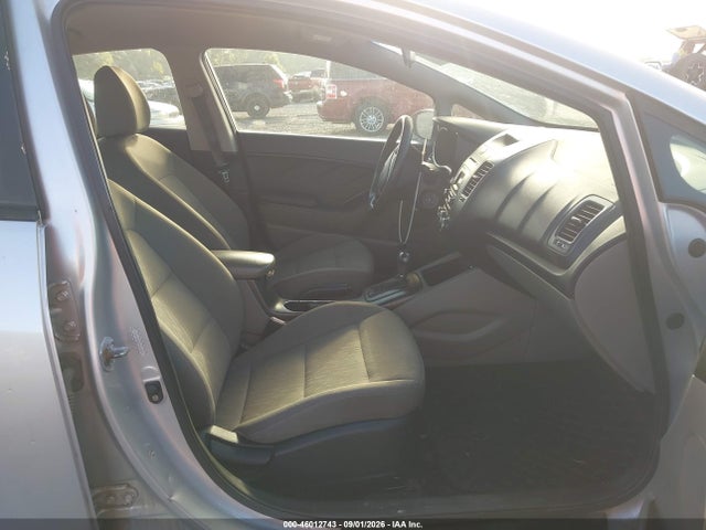 46012743 :رقم المزاد ، KNAFK4A65E5056506 vin ، 2014 Kia Forte Lx مزاد بيع