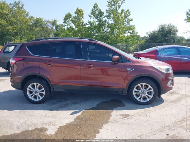 Продажа на аукционе авто 2018 Ford Escape Se, vin: 1FMCU0GD0JUB51727, номер лота: 46012754