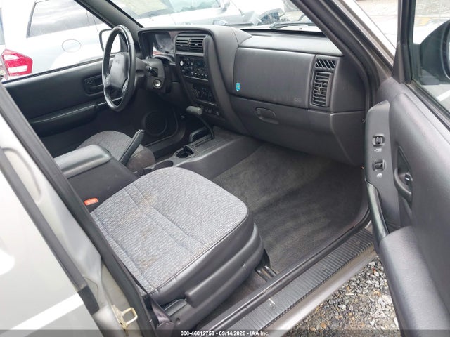 Продаж на аукціоні авто 2000 Jeep Cherokee Sport, vin: 1J4FF48S1YL218362, номер лоту: 46012759